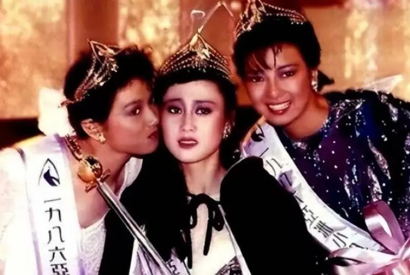 62岁李连杰:千斤情义易弃,四两心障难除