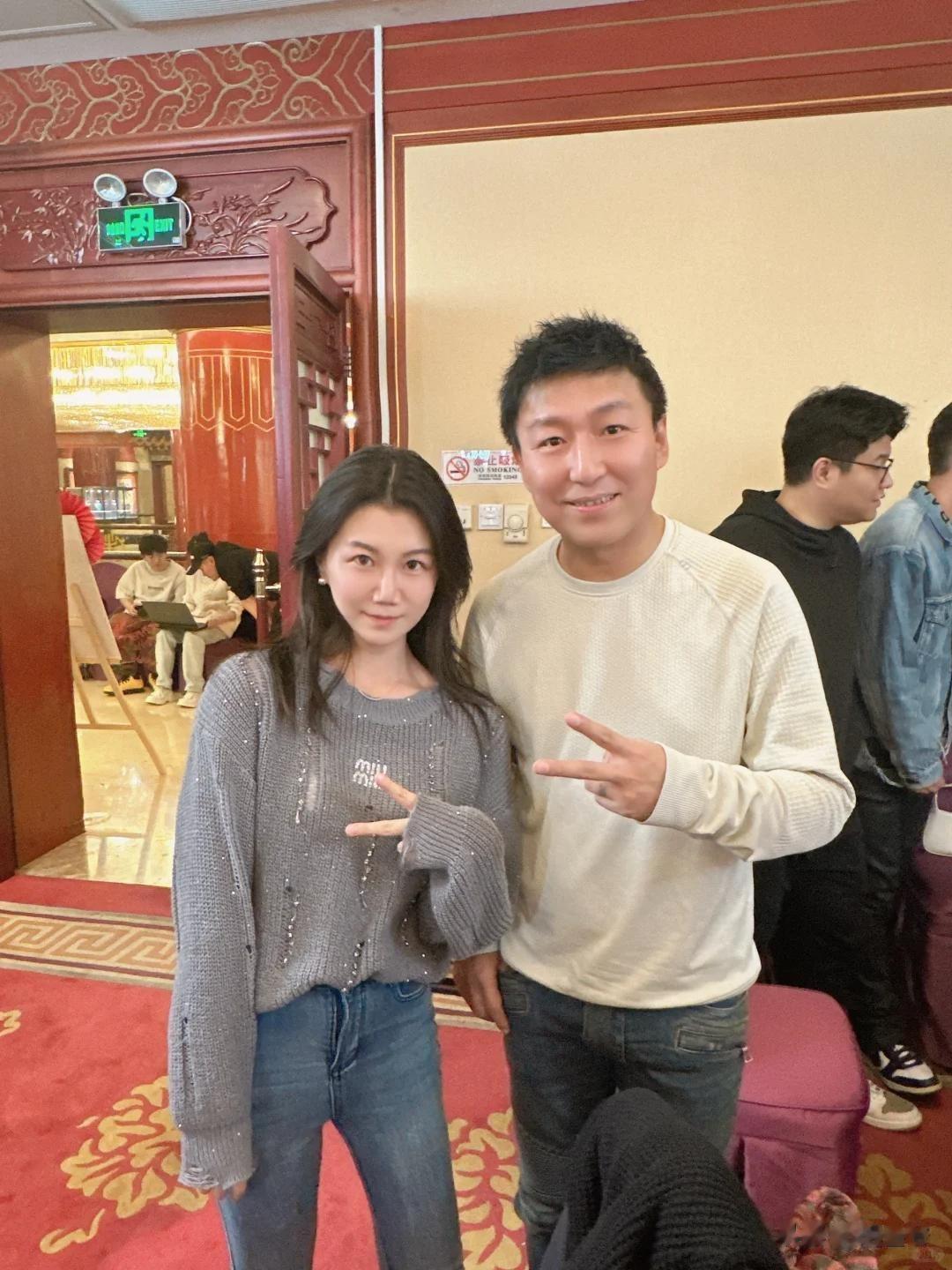 白百何自曝儿子不喊自己妈!18岁元宝鼻头大皮肤黑,但比亲爸帅气