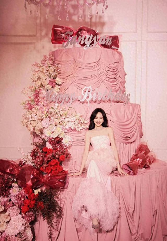 罗晋父亲离世唐嫣守孝，取消生日会的活动，暂时住北京照顾婆婆