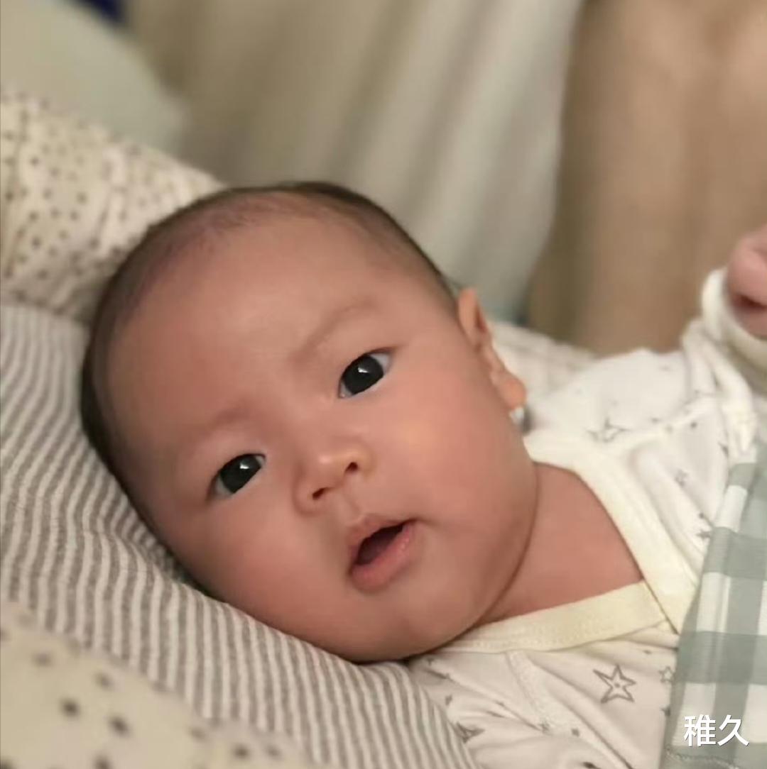 欧阳娜娜姐姐欧阳妮妮“母乳咖啡”视频引热议