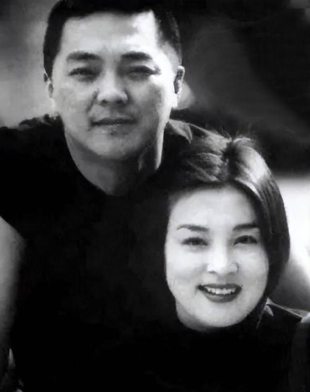 同样是嫁给英家,把宋丹丹和赵明明的结局一对比,差距就出来了