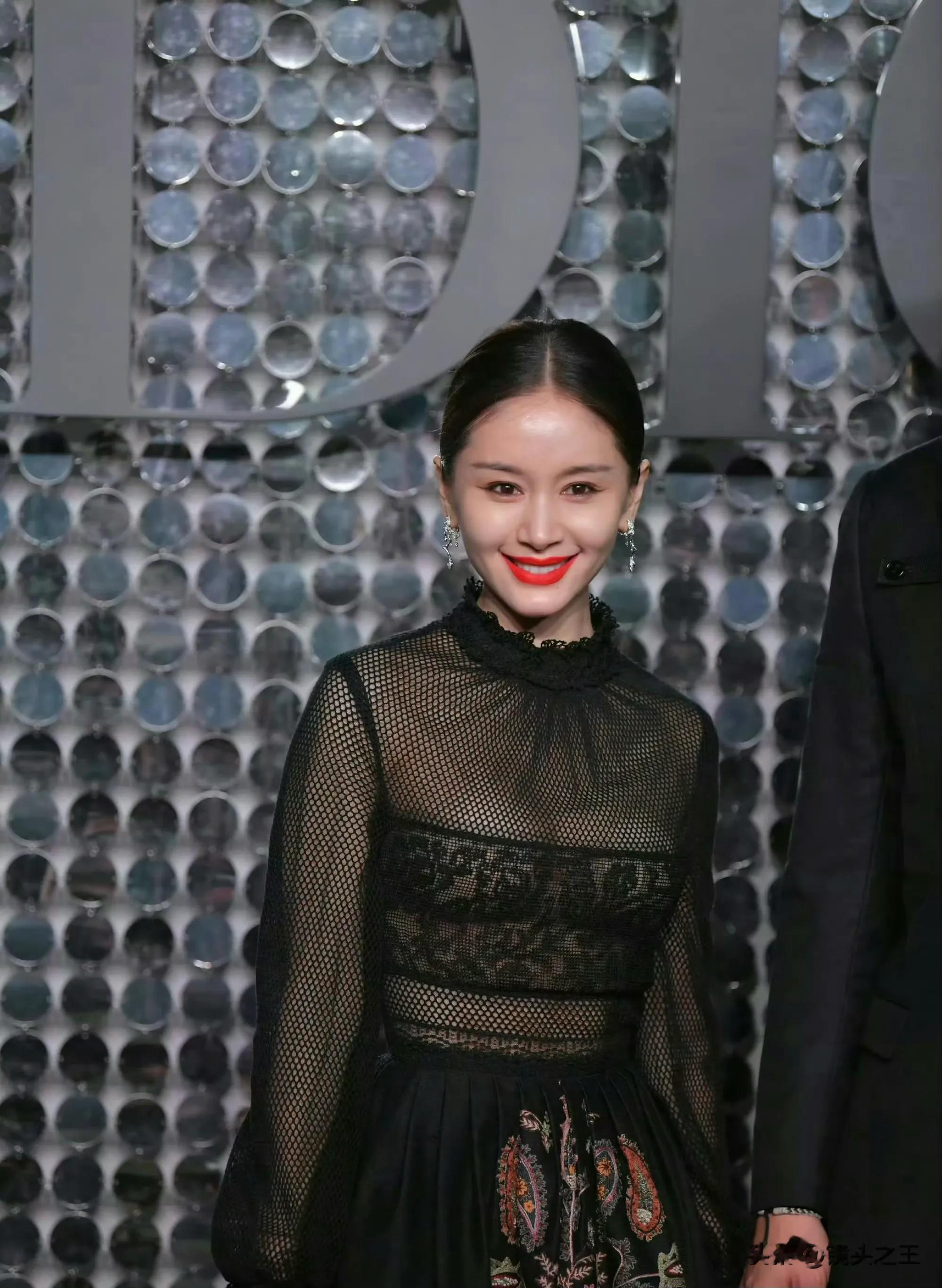 王子文:小个子,也大大的