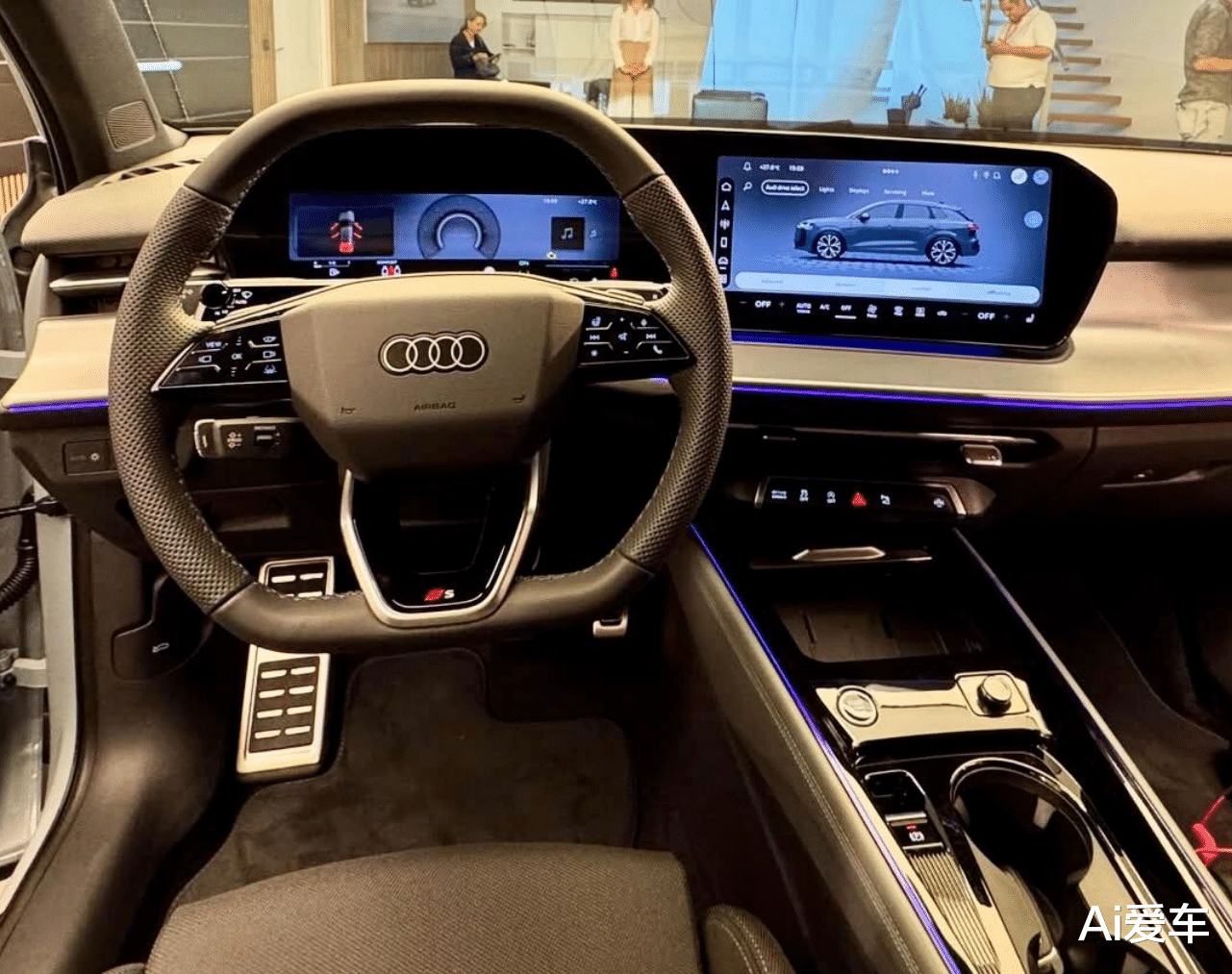 全新奥迪Q3实车曝光,272马力插混上怀挡,瞄准GLB和X1,或17万起