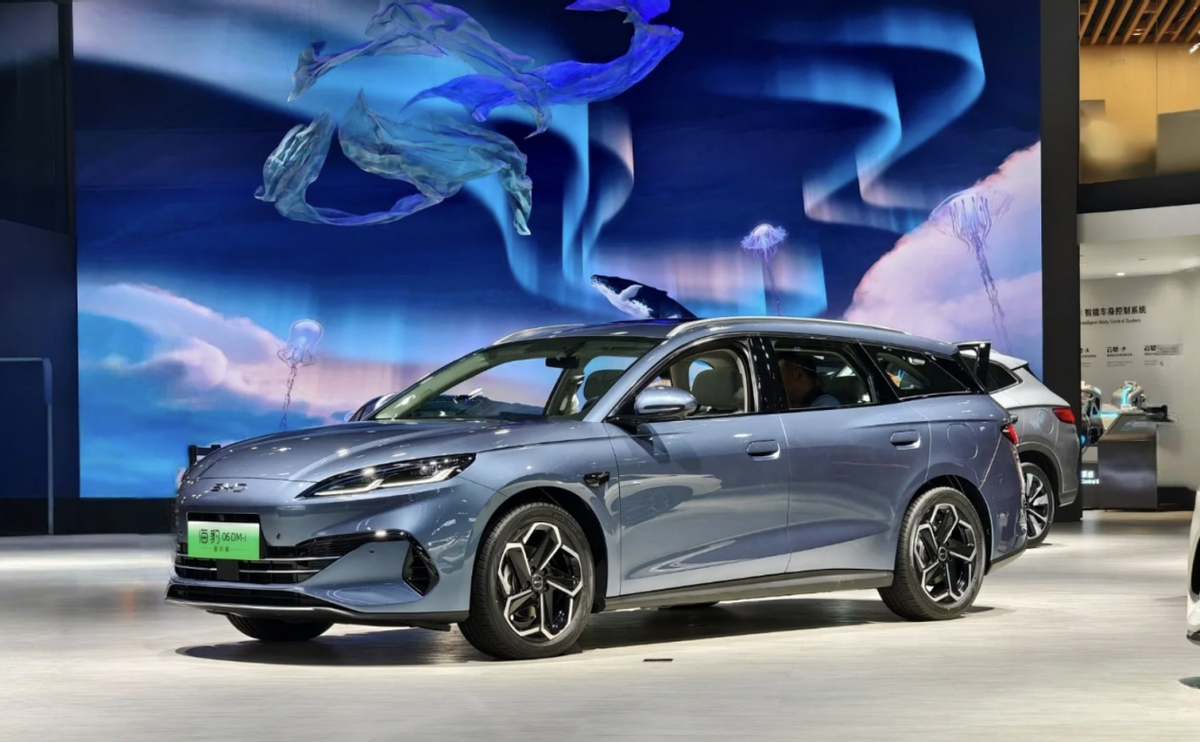 海豹06 DM-i上市，10万级别的旅行车，可以冲