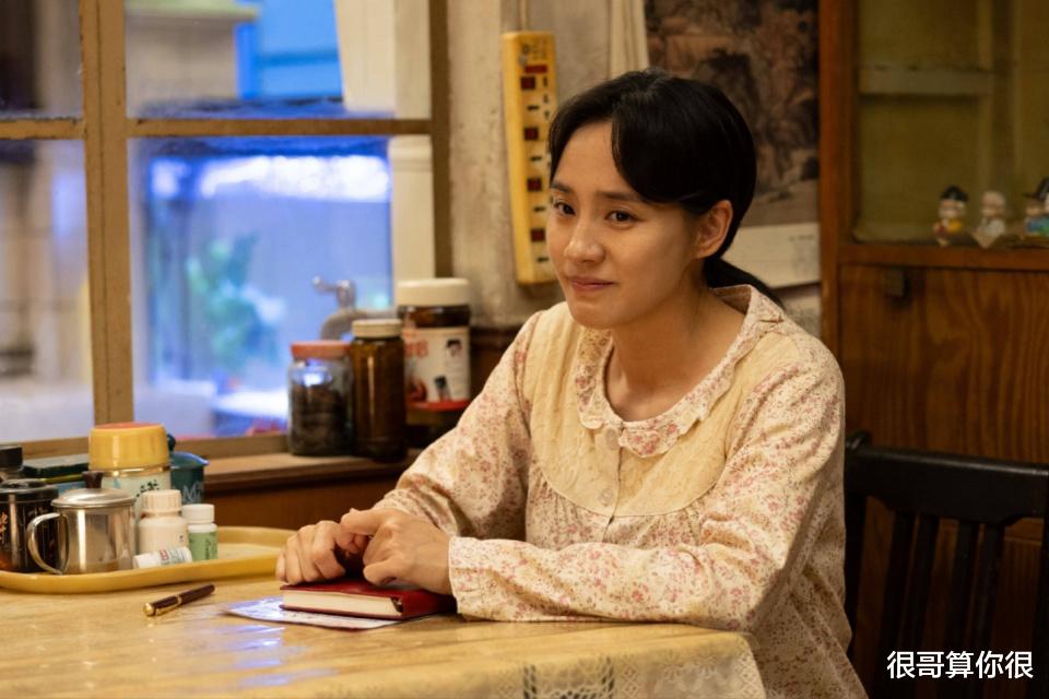 王智凭借《棋士》出圈,不仅演技收获好评,还带火了复古穿搭