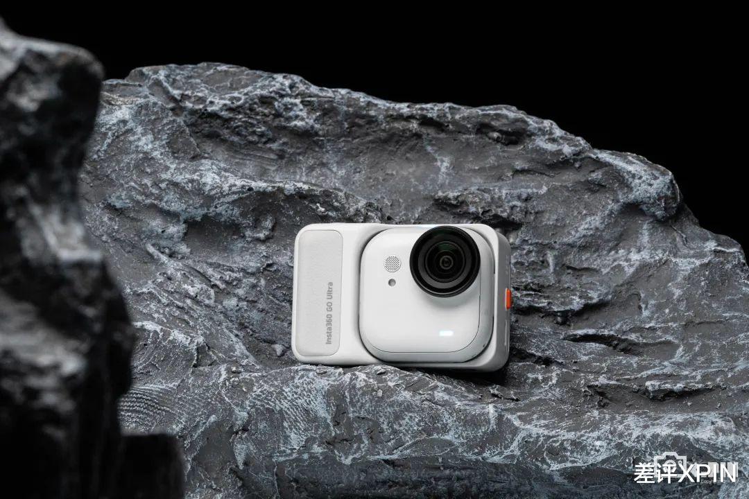 影石剛發布的這臺口袋相機，建議友商直接“抄作業”