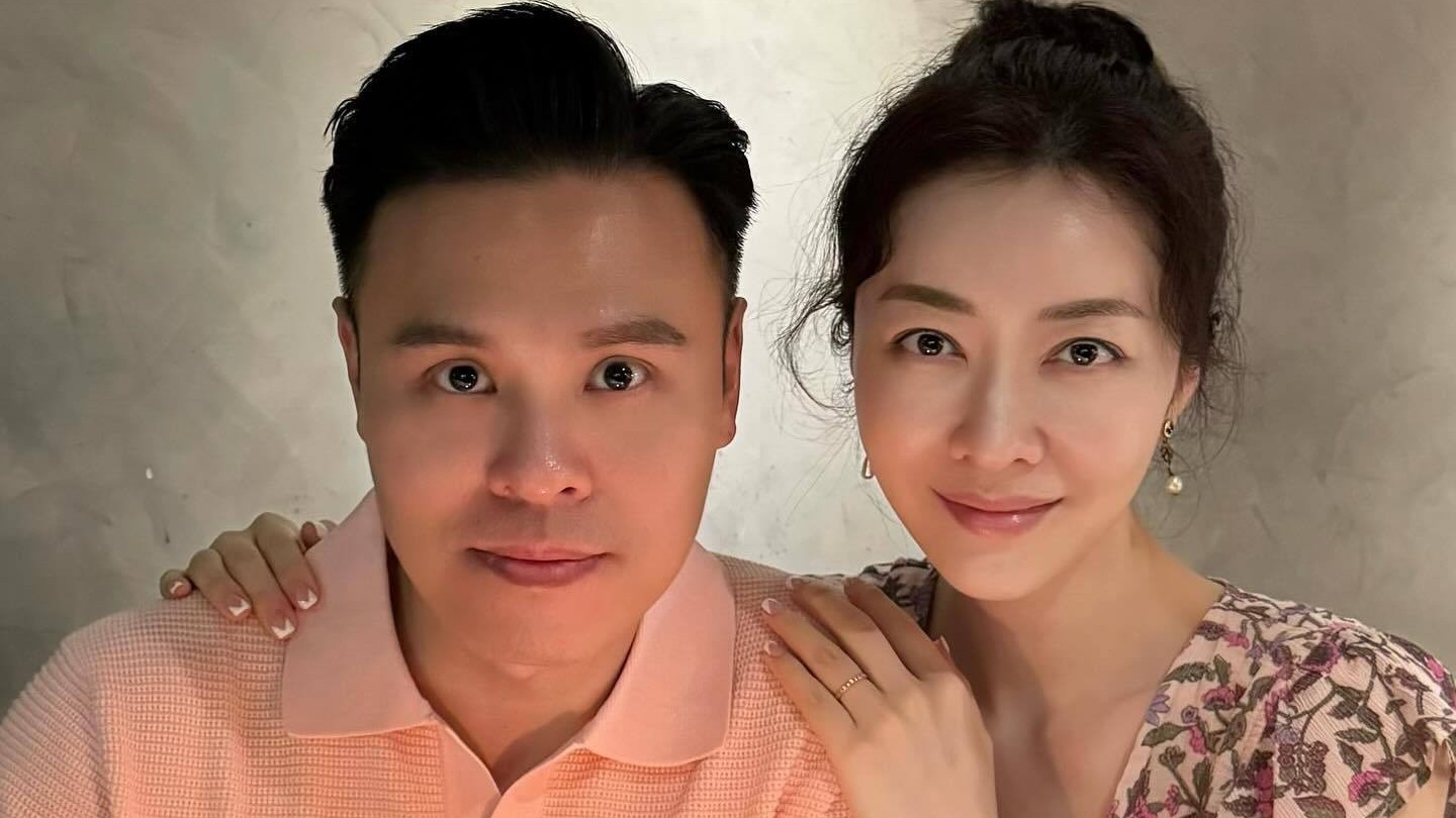 44岁熊黛林素颜曝光，高清镜头揭秘真实颜值，她真的好漂亮