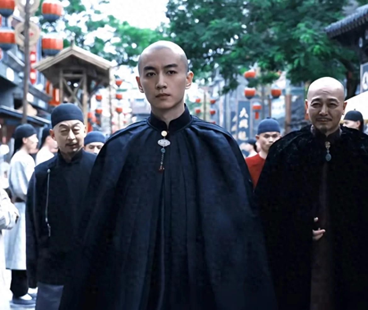 自降身价演配角,是朱亚文“断尾求生”的适时选择,却棋赌对了!