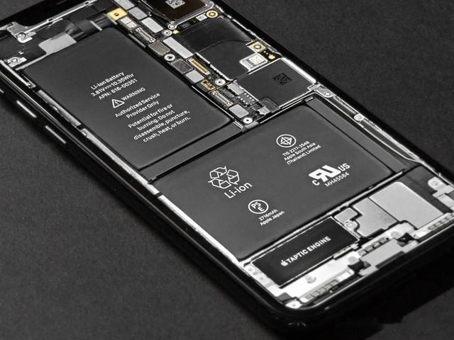 为什么手机厂商不愿配备10000毫安大电池?