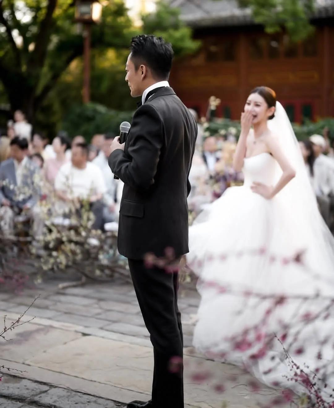 汪小菲兑现承诺,给小玥儿买的房子大到能遛弯,杨幂黄子韬是邻居