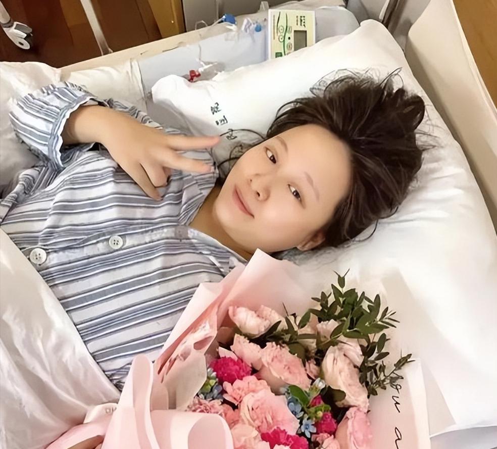 何晴生前住院照曝光！脸色憔悴瘦到脱相，前夫哥许亚军仍未表态