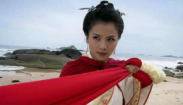 这一次,“妈祖代言人”刘涛,给内娱敲响了警钟,陈道明真说对了