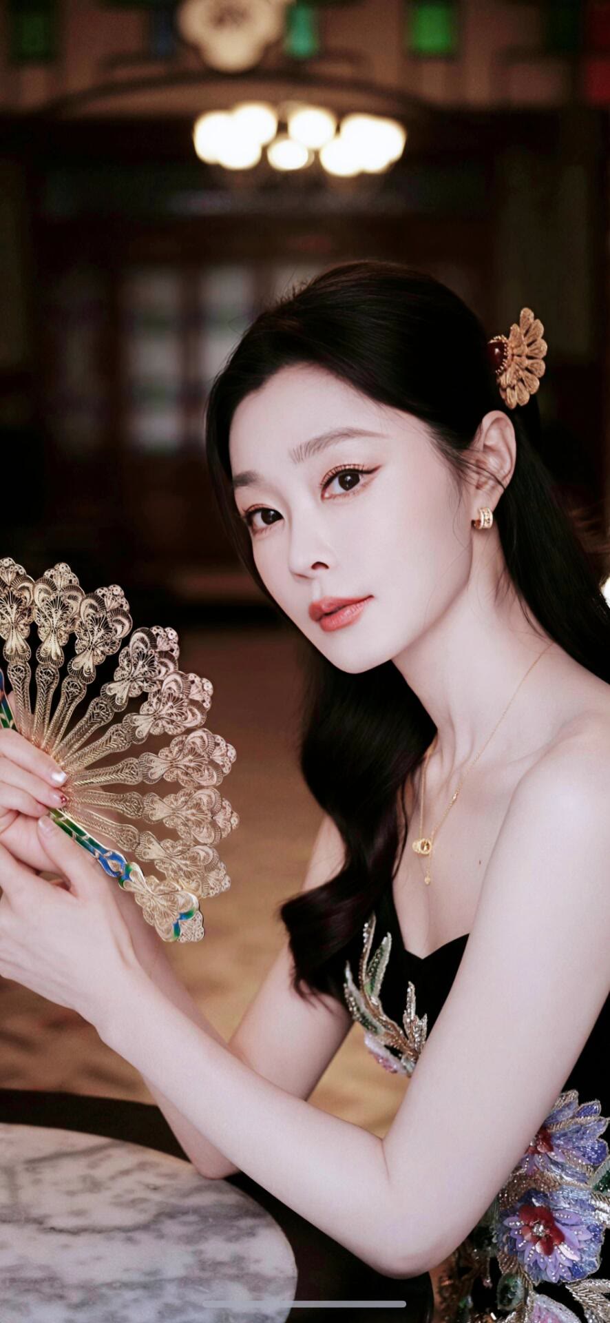 谁能拒绝宋轶这组国风造型啊