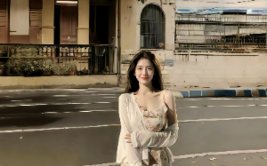 想提前回家给老婆孩子一个惊喜，结果却撞见她和白月光甜蜜相依，我决定不要他们后，她急了