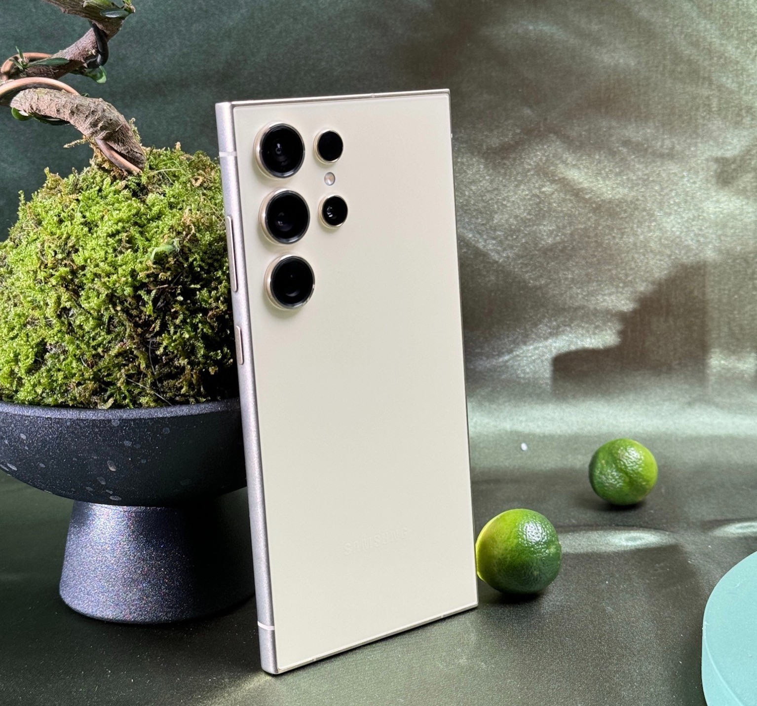 三星高端機突降4281元，2億像素+2K屏+100倍變焦，終于等到了