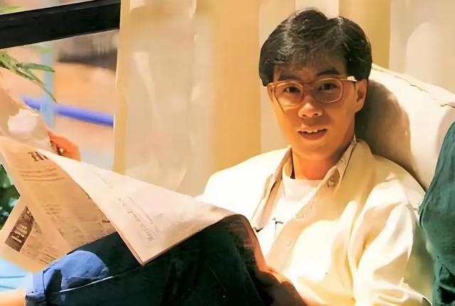 车祸瘫痪后，被妻子扔养老院22年，昔日的“歌王”如今怎么样了？