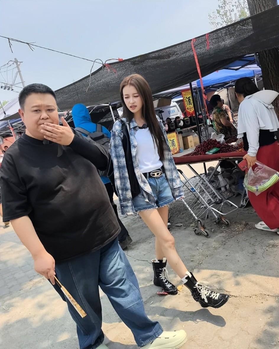 孙怡孙越沙河大集录综艺，体型反差吸睛，试吃玉米形象全无