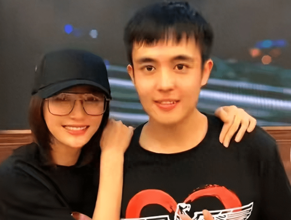 王星失联后续：领事馆回应，家人到达泰国，同行演员曝出被骗细节