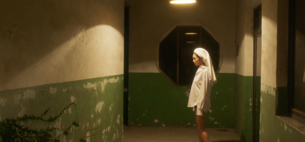 2小时冲上榜单第一,成本800万,克拉拉又把动作片拍成了爆款