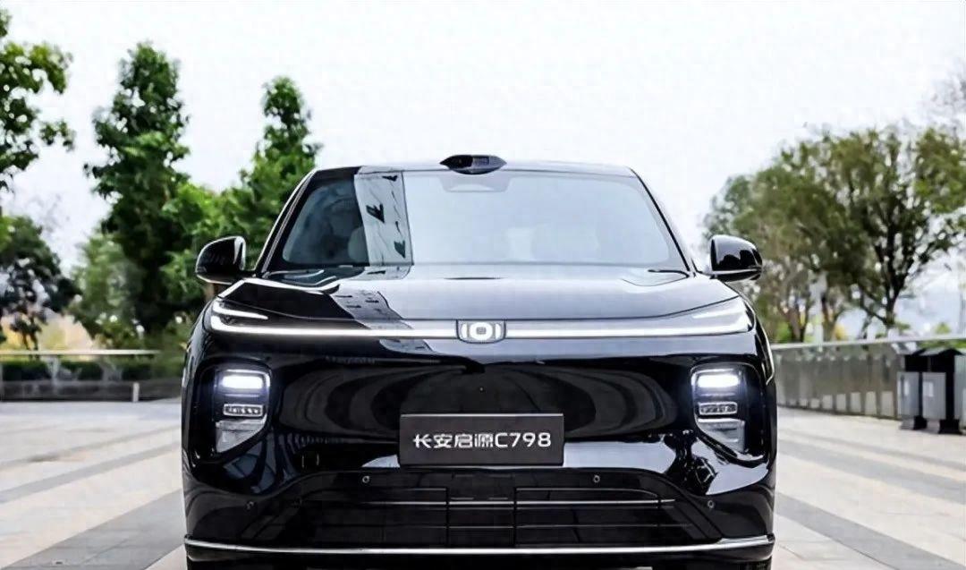 长安又一“王炸”SUV！配激光雷达，续航1400KM