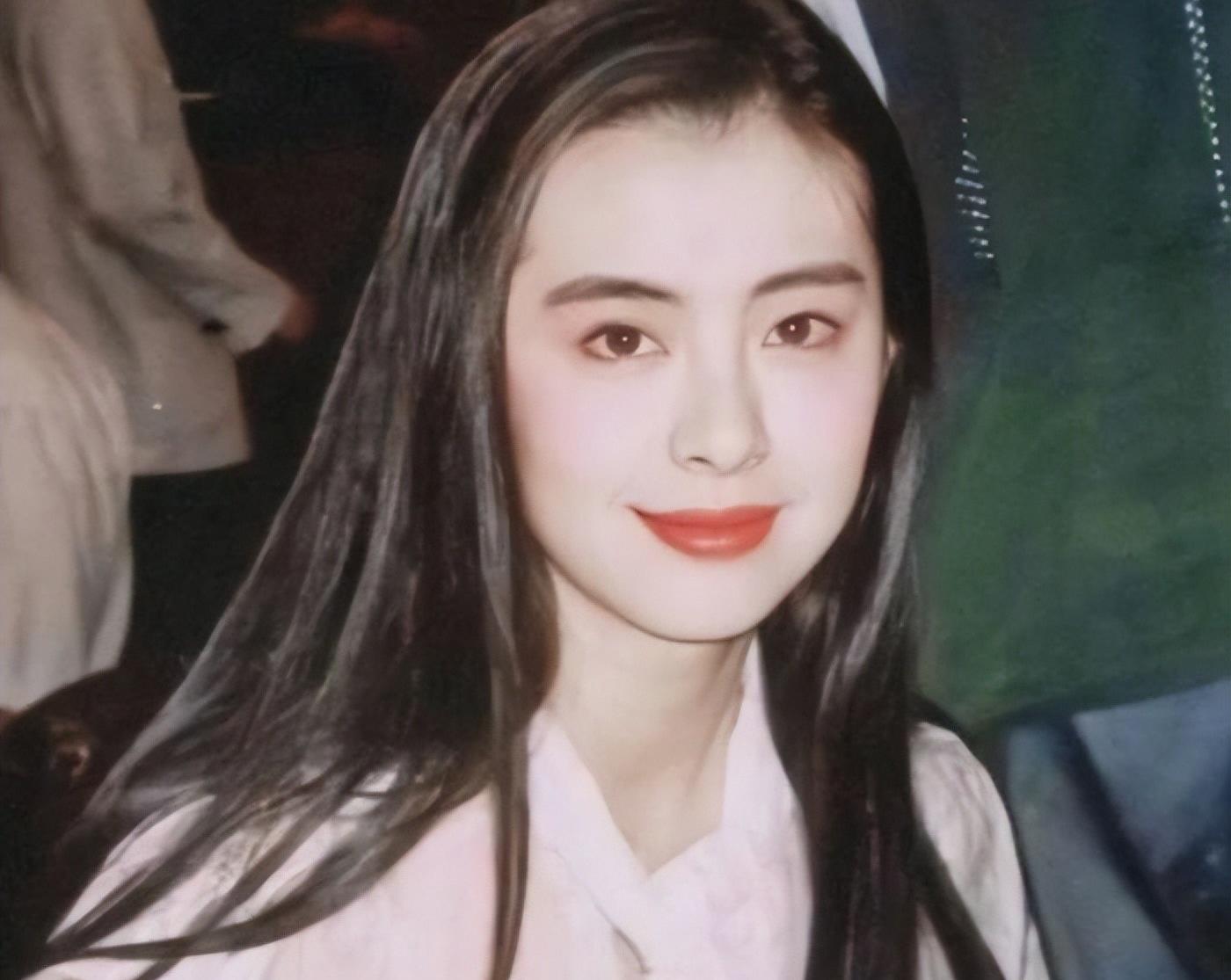 如今嫌弃她们容貌，曾经追求得如同“狗”的女明星，曾是绝世美人