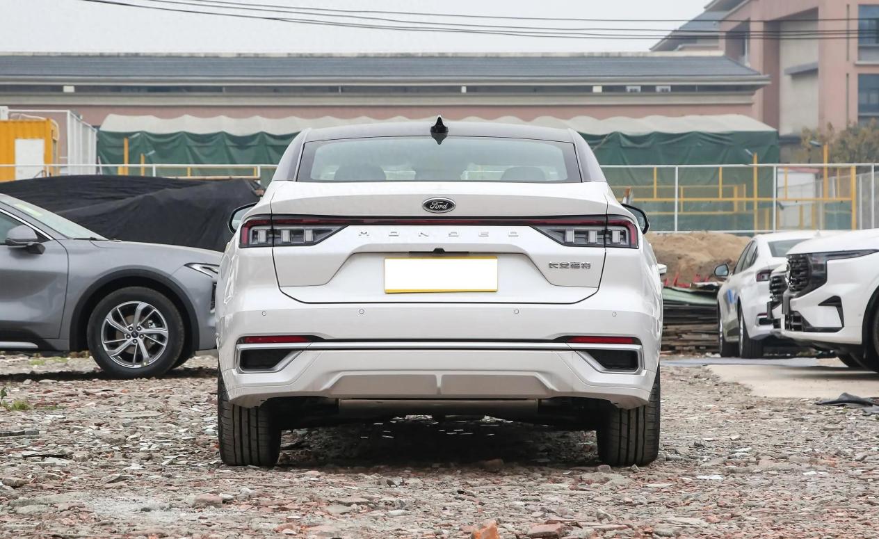 13万多划算可靠的中级车，190马力+8AT，动力强又舒适，家用首选