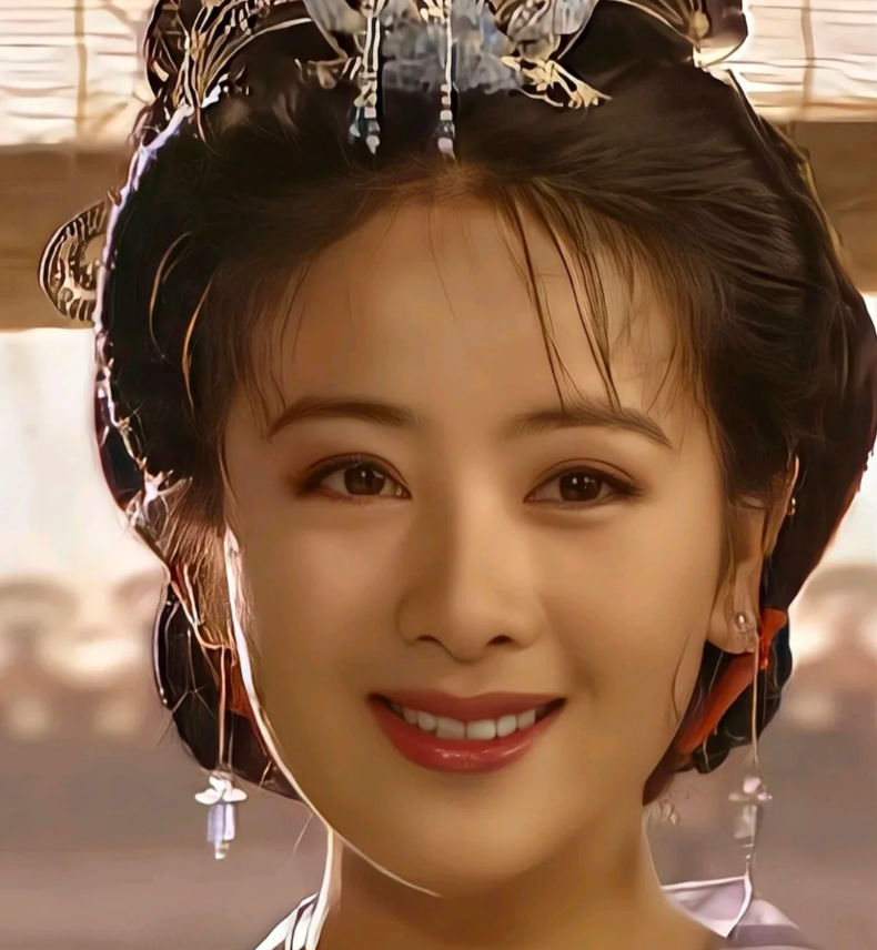 《上错花轿嫁对郎》妆造解析：没有假睫毛的古典美人美学