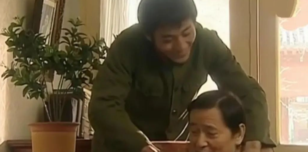 《血色浪漫》20年配角现状，3位老演员已逝，漂亮的高玥遗憾隐退