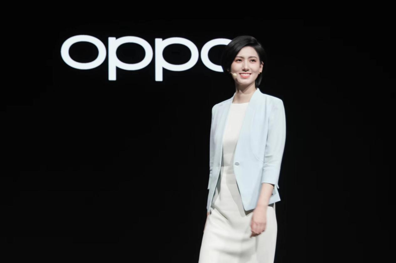 OPPO“最美女產品經理”Monica離職，曾高跟鞋踩手機出圈