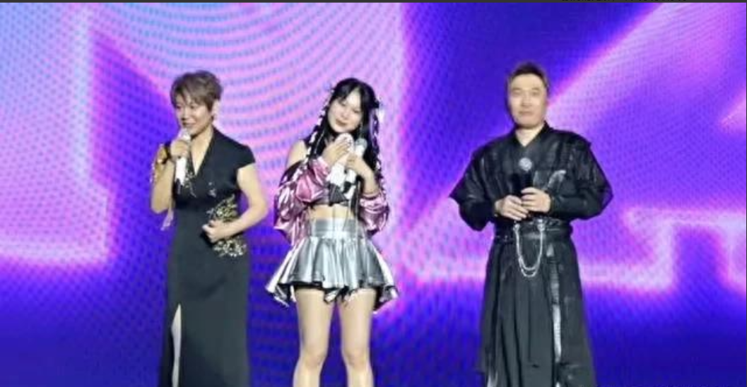 小沈阳演唱会遭质疑，观众愤怒离场：是演唱会，还是你们家庭聚会