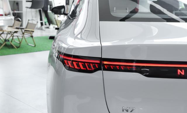 东风日产N7实车到店,4月13日开启预订,预计售价20万元以内受关注