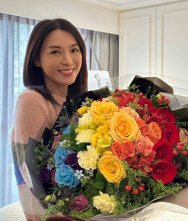 TVB花旦出席活动生图引关注！