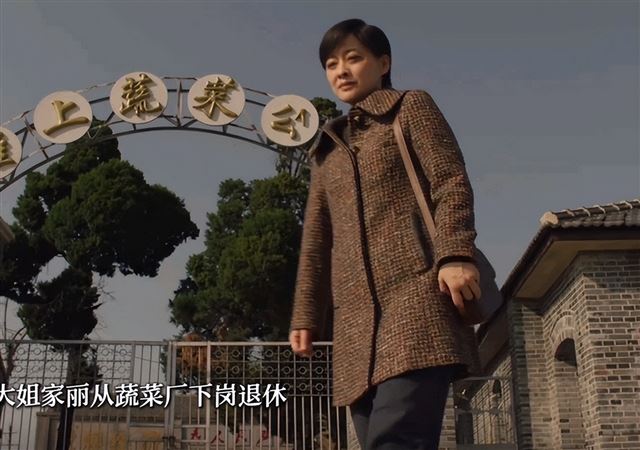 文汇报发文点评《六姊妹》，短短17个字，完全说到观众心坎上了