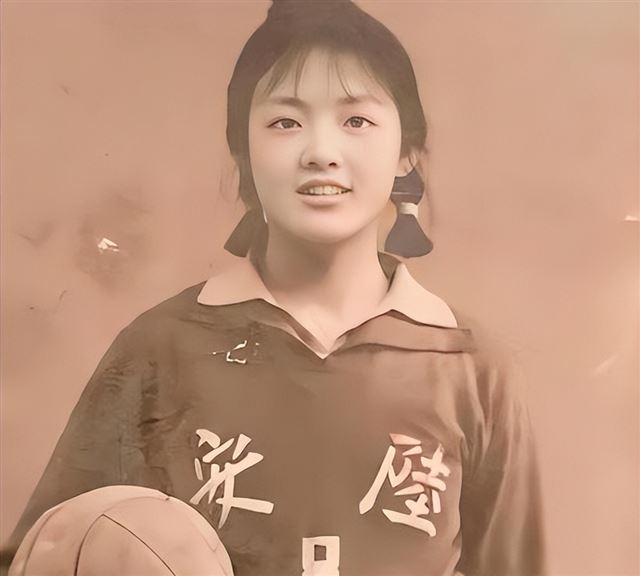 大S去世26天，张兰自曝婚姻隐情，承认有1事隐瞒汪小菲20年