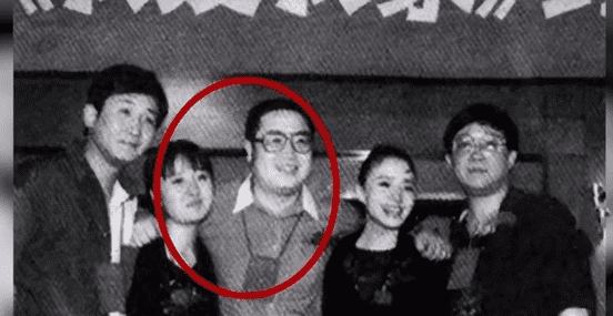 时隔26年,“收回亲儿子姓氏”的英达,终于尝到了“恶果”的滋味