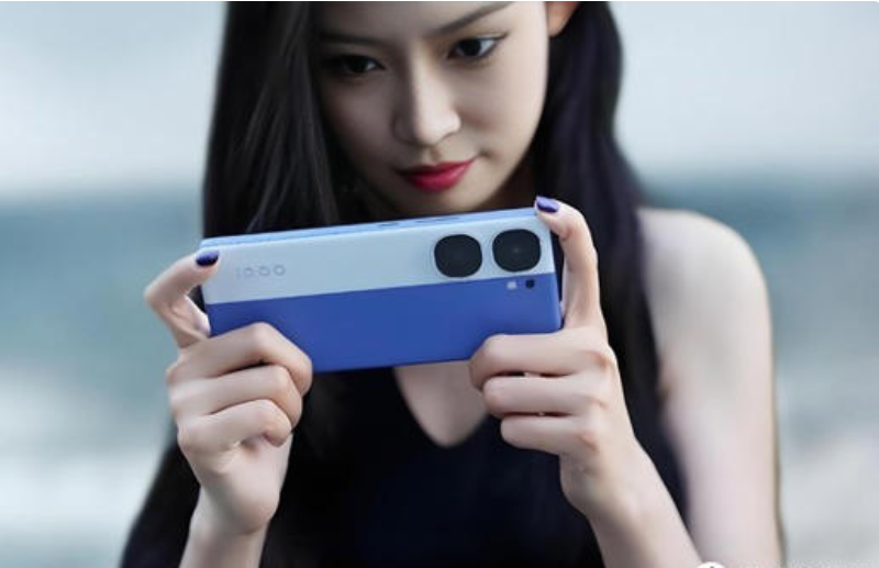 平民旗舰:从3699元跌至2448元,16GB+512GB+骁龙8Gen3