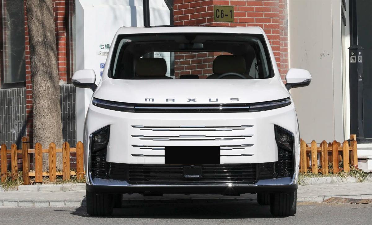 新款上汽大通G50上市，换装新前脸、新内饰，2+2+3座椅，1.5T动力