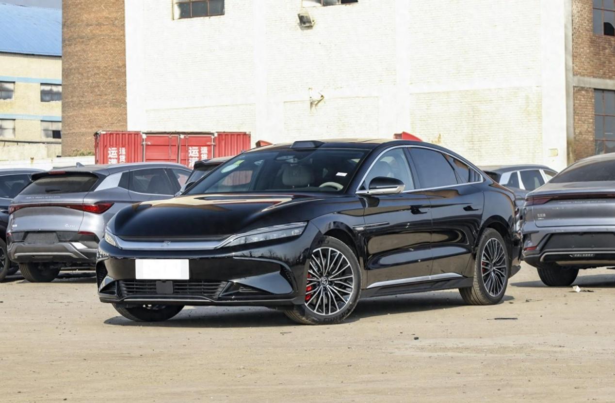 比亚迪汉迎来了更新!16.58万起售还配激光雷达,纯电续航超700Km