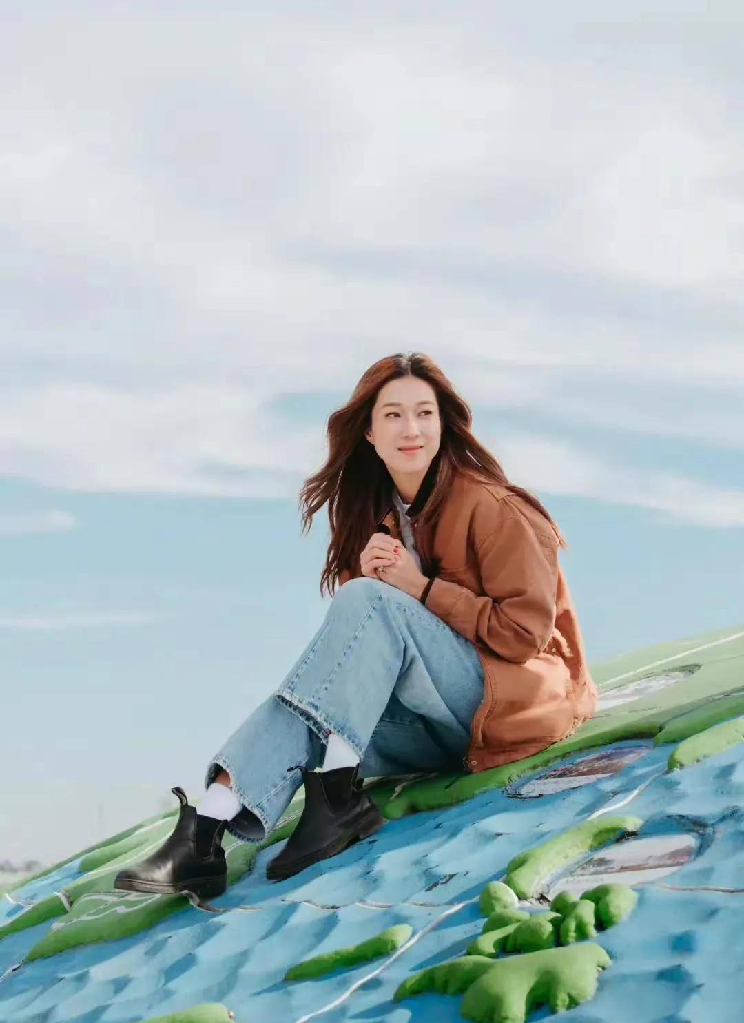 钟嘉欣代言事业顺,担忧变怪兽家长又遇孩子方言难题