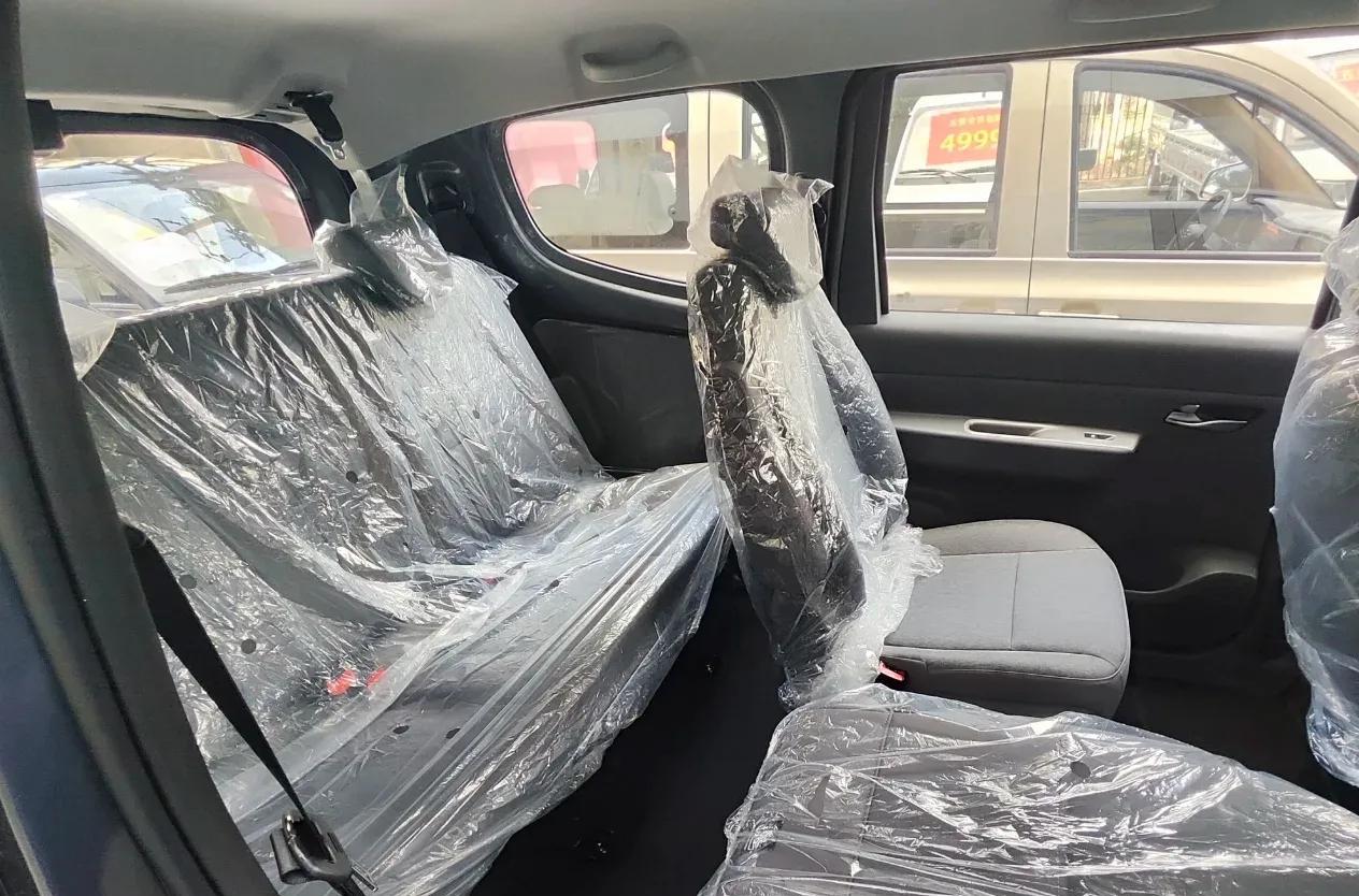 买五菱宏光跑货拉拉选增程还是纯电版，会不会亏本？来算清这笔账