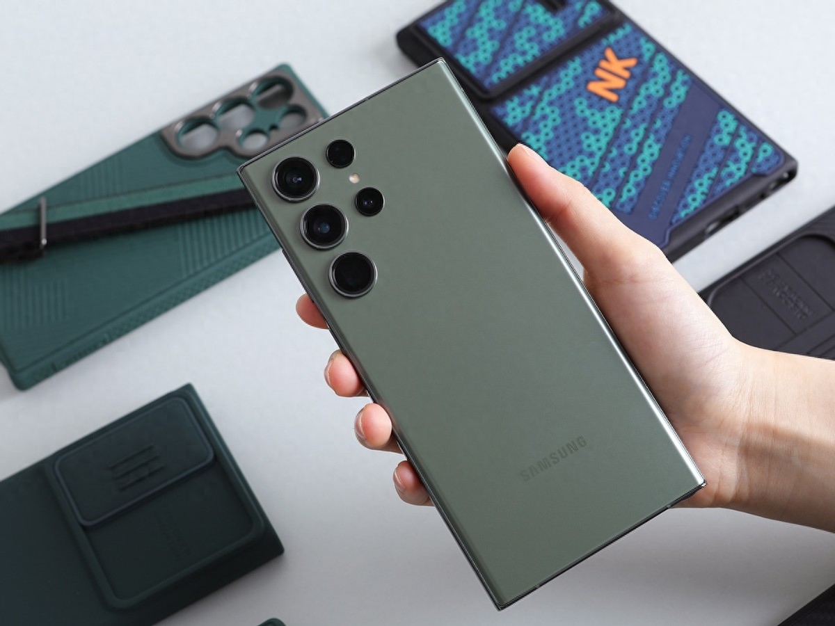 2亿像素拍星空,骁龙8Gen2加持,三星高端旗舰为何跌至5829元?