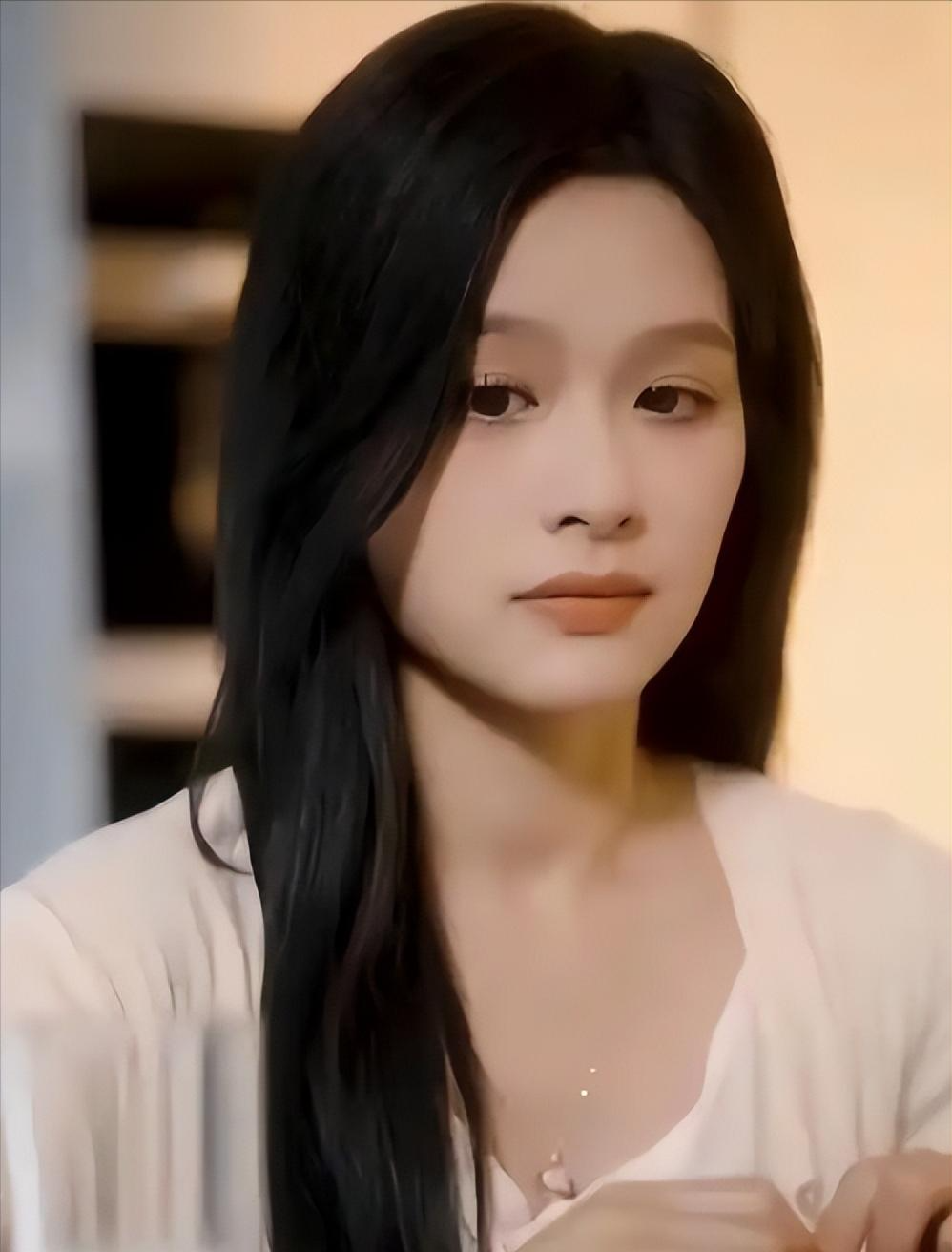 短剧女主们入行前长啥样?是天生丽质还是滤镜美人,差距还真大