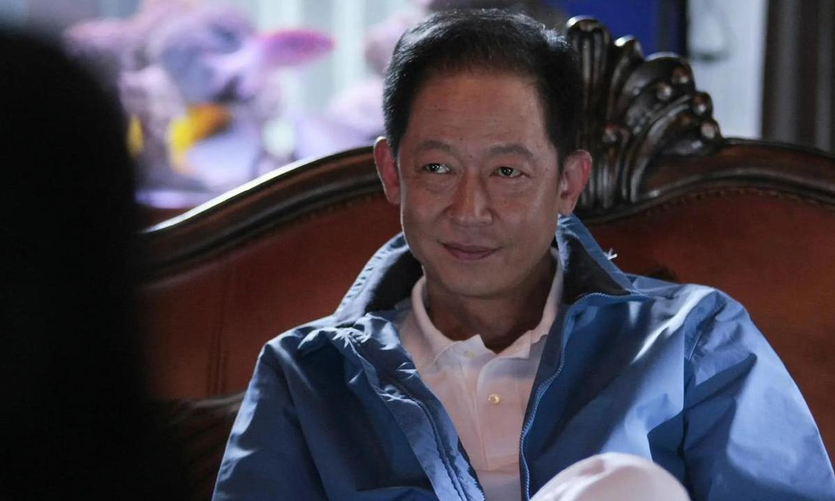 王志文17岁儿子近照曝光，父子同台拍戏