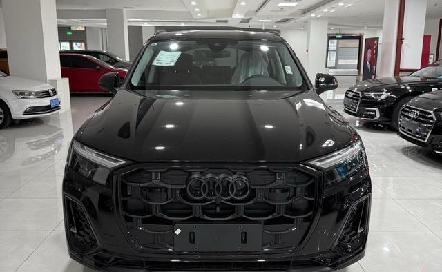 63.68万起!奥迪Q7上市,这次升级能超越老对手吗?