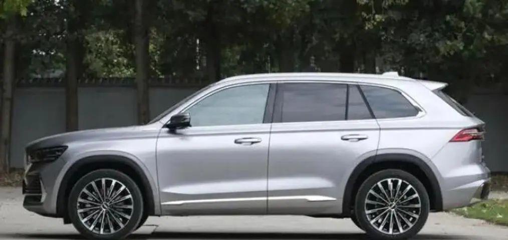 吉利造了一辆“王牌”SUV！更大更强