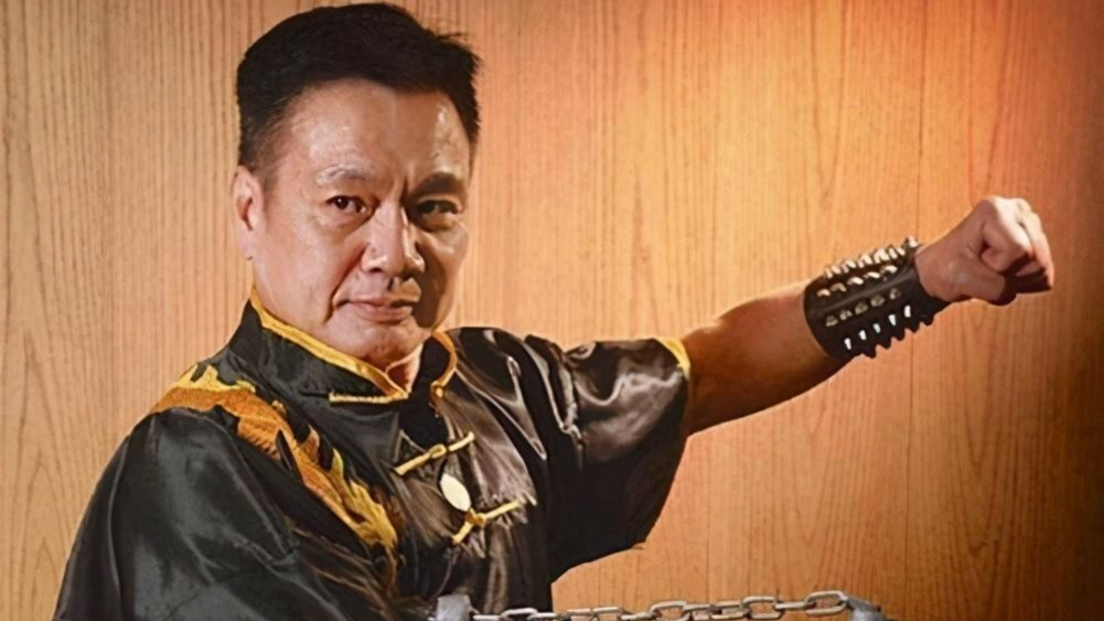 担心！知名港星被曝失联，手机号码停用，丧妻后与子女关系疏离