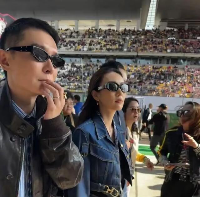 童瑶F1生图爆红！178cm气场碾压赛道 网友：章子怡还是太娇小了