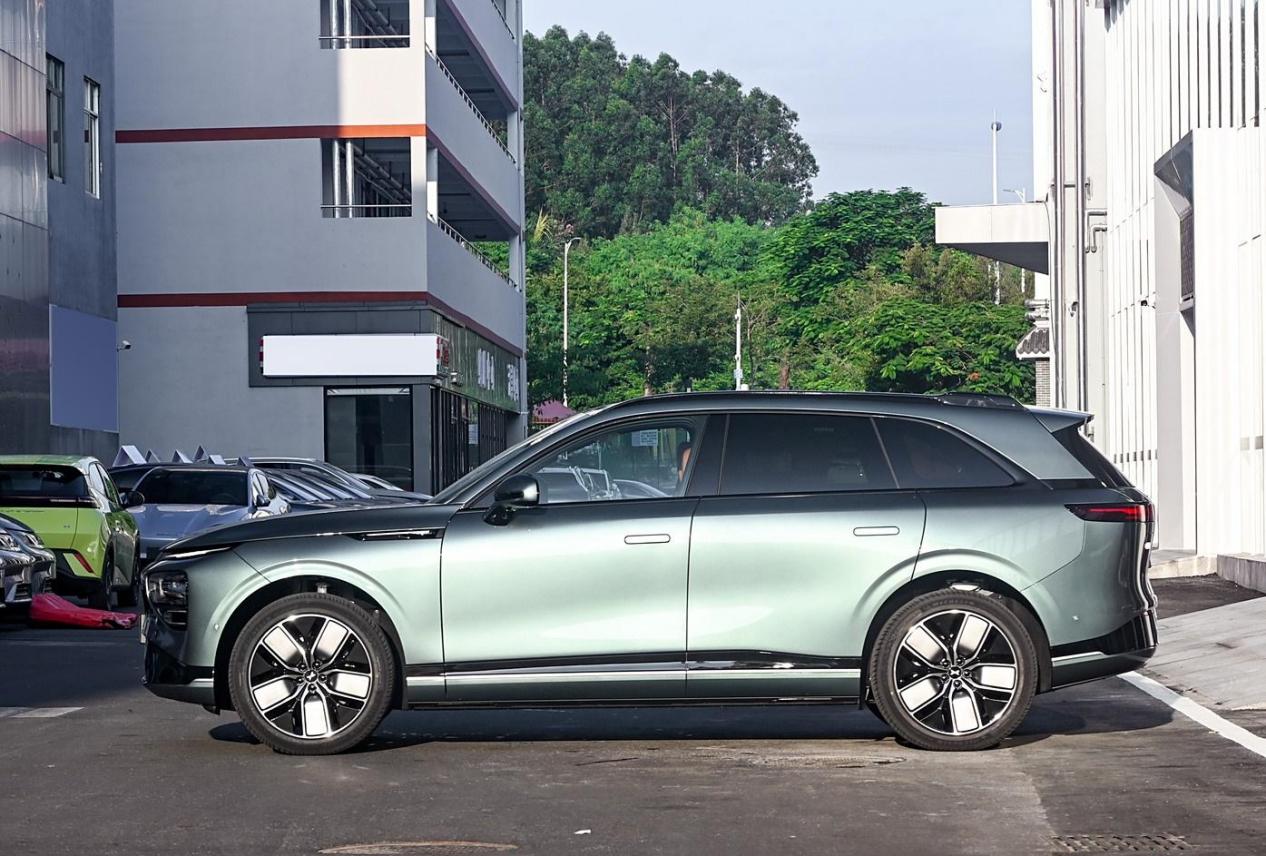 全新纯电版“理想L9”上市！轴距2998毫米，800伏平台续航超700Km