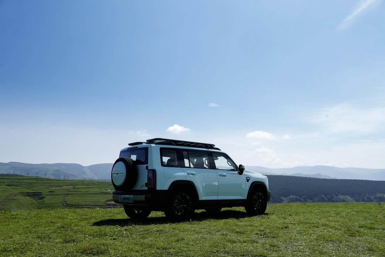 搭载第二代Hi4技术 走硬派风格的新款哈弗猛龙Hi4上市