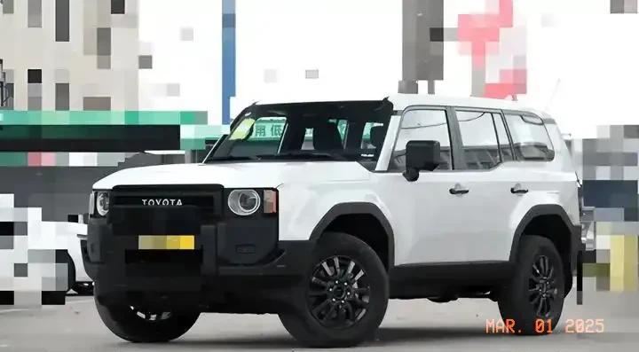 2025 款一汽丰田普拉多旗舰 VX 版上市，55万开启豪华越野新体验！